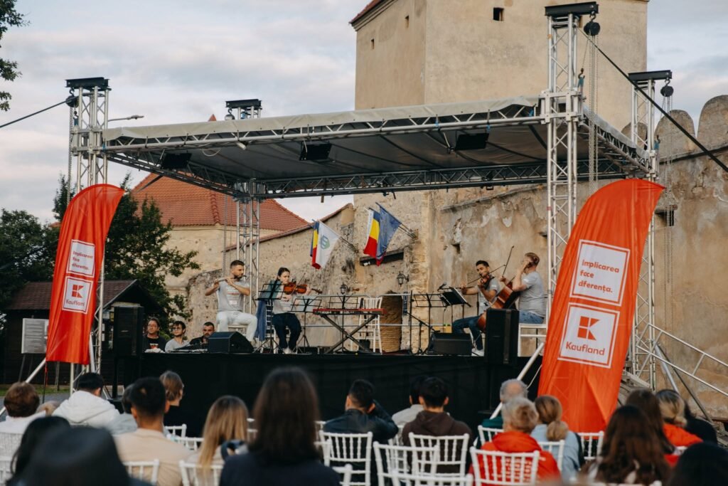 La La Play — Moldovan Youth Orchestra